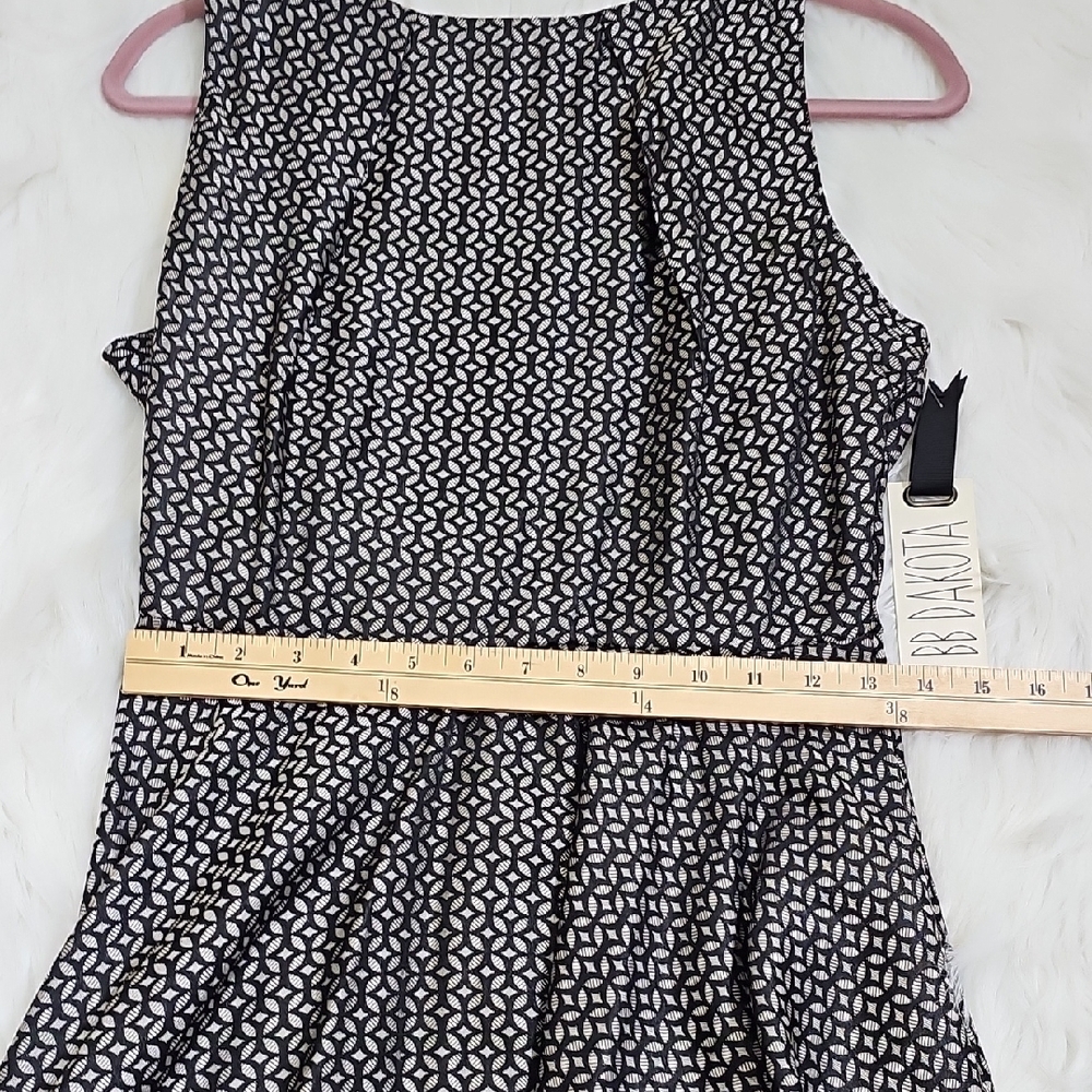 BB Dakota Monochrome Patterned Dress - Picture 5 of 15